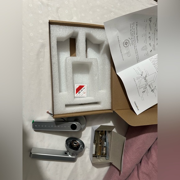 Fingerprint Door Lock with Touch Screen - Picture 2 of 5